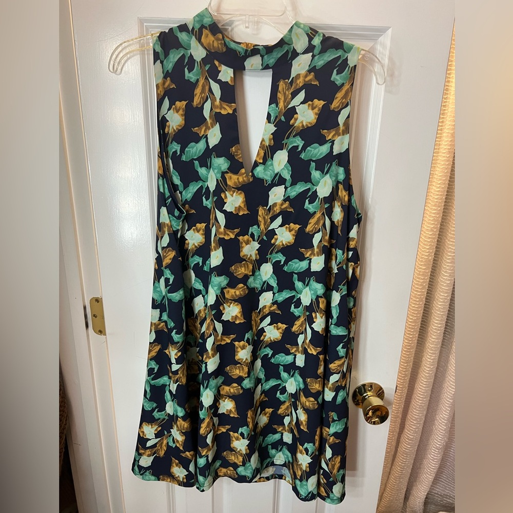 Floral shift dress